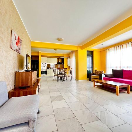 Sophia Lake View Suite Mamaia Exterior photo