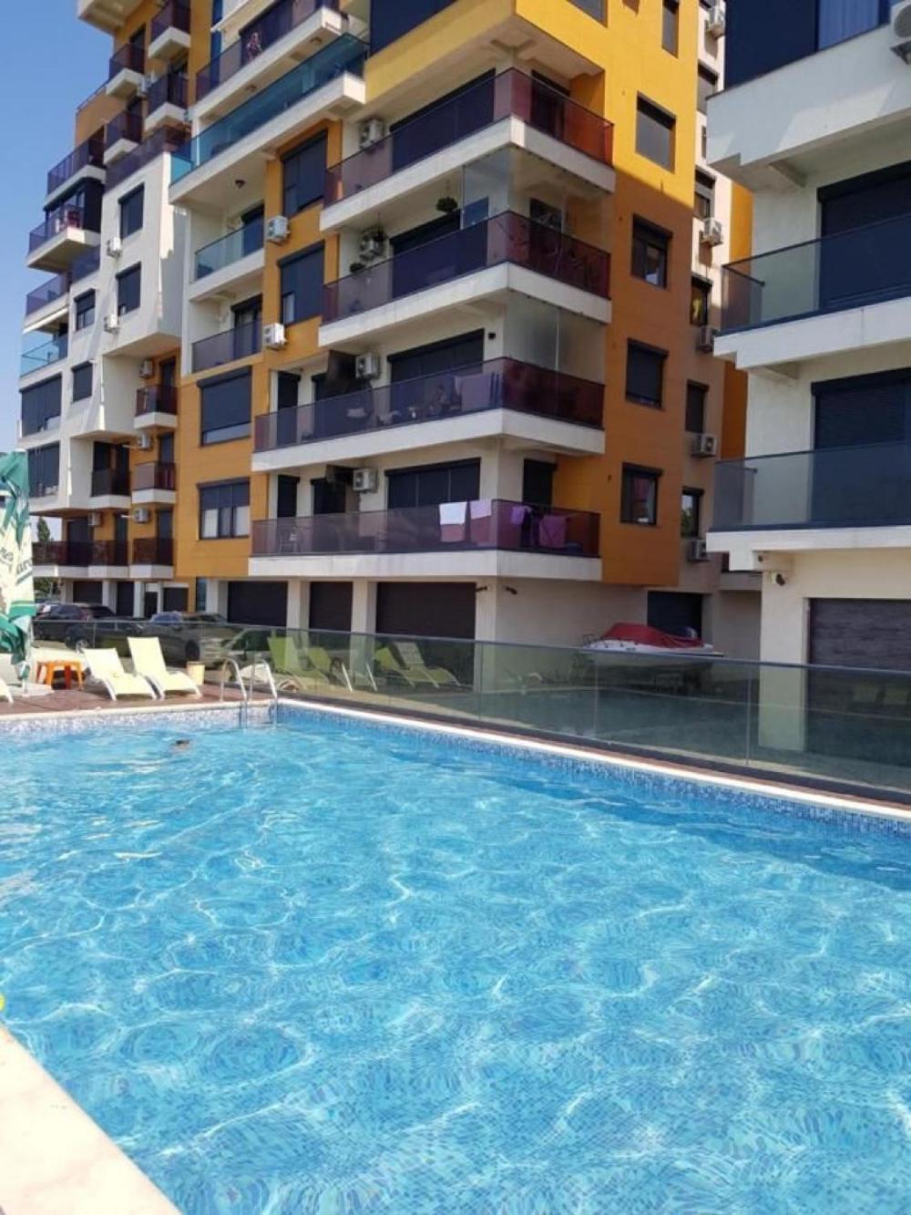 Sophia Lake View Suite Mamaia Exterior photo